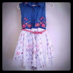 Girls dress